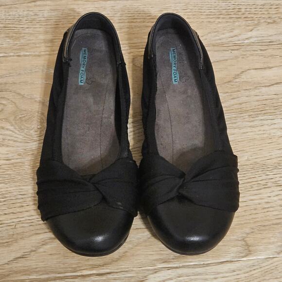 BareTraps Memory Foam Women’s Marcel Faux Leather Fabric Comfort Shoes Size 9M - Picture 2 of 8